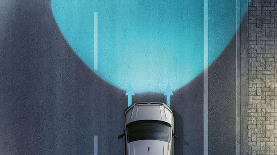 Një ilustrim i Crafter nga Volkswagen Automjete Komerciale tregon me këndvështrim nga lart se si funksionon sistemi i kontrollit të dritave "Lane Assist".